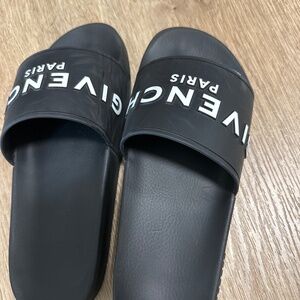 Givenchy Paris  sliders